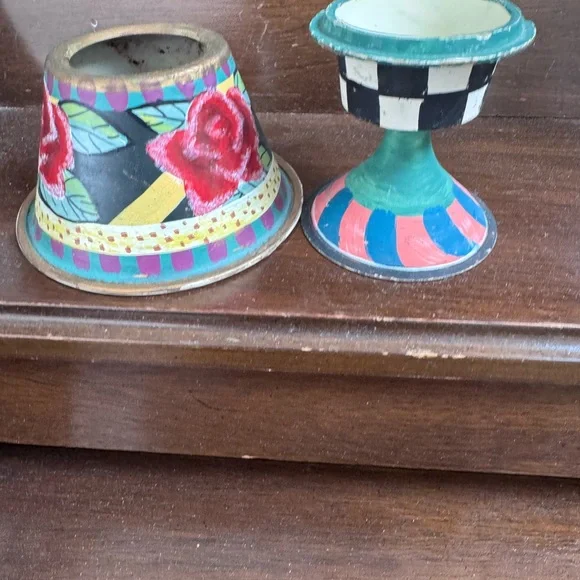 Vintage-style hand painted folk art tole tin decor - Picture 2 of 3